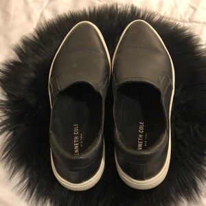 Kenneth Cole Leather Loafers - size 8...